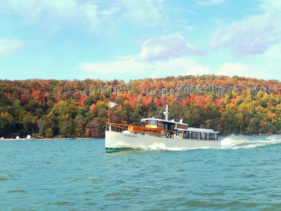 Boat Cruise Around New York City